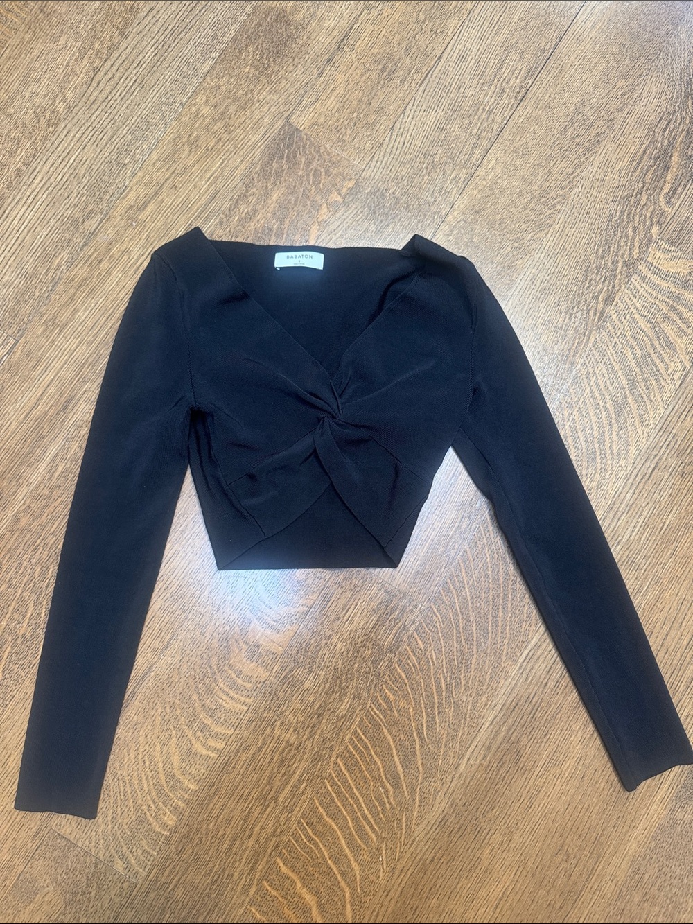 ARITZIA LONG SLEEVE CROP TOP- size small - black